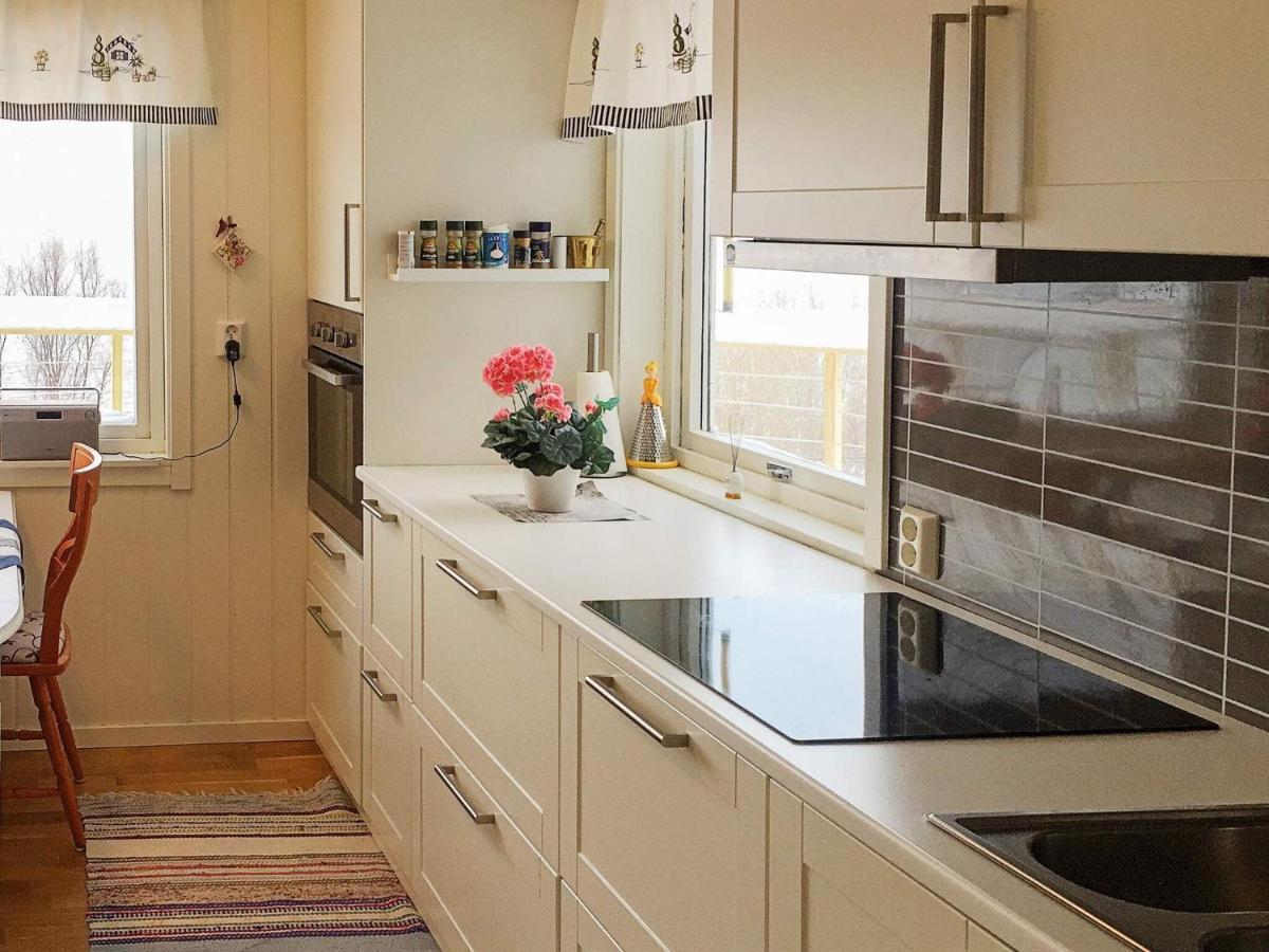 6 Person Holiday Home In Olderdalen Esterno foto